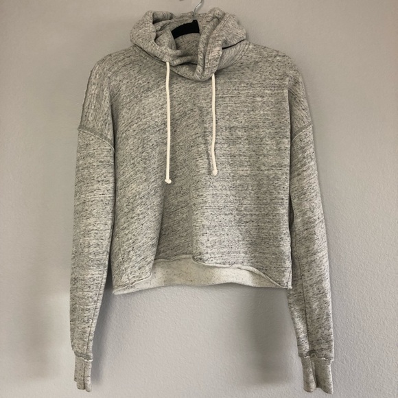 Abercrombie & Fitch Sweaters - Abercrombie & Fitch Gray Cropped Sweater Sz XS
